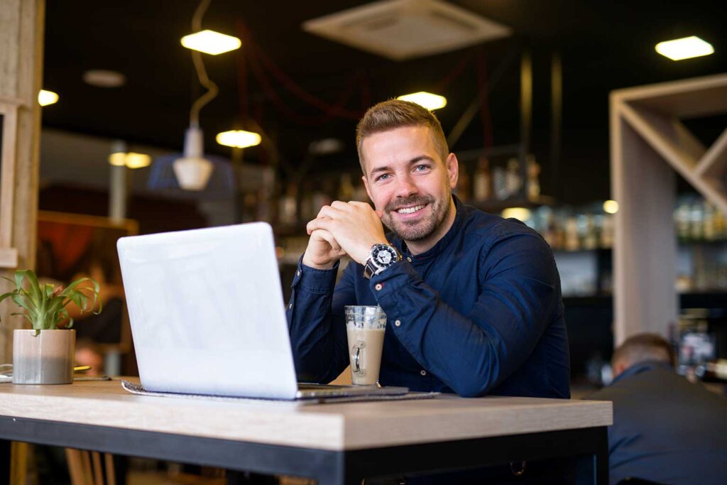 A nova geração de empreendedores acredita que o verdadeiro sucesso está em unir propósito, lucro e impacto positivo.